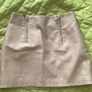 Champagne color skirt from forever21 never worn